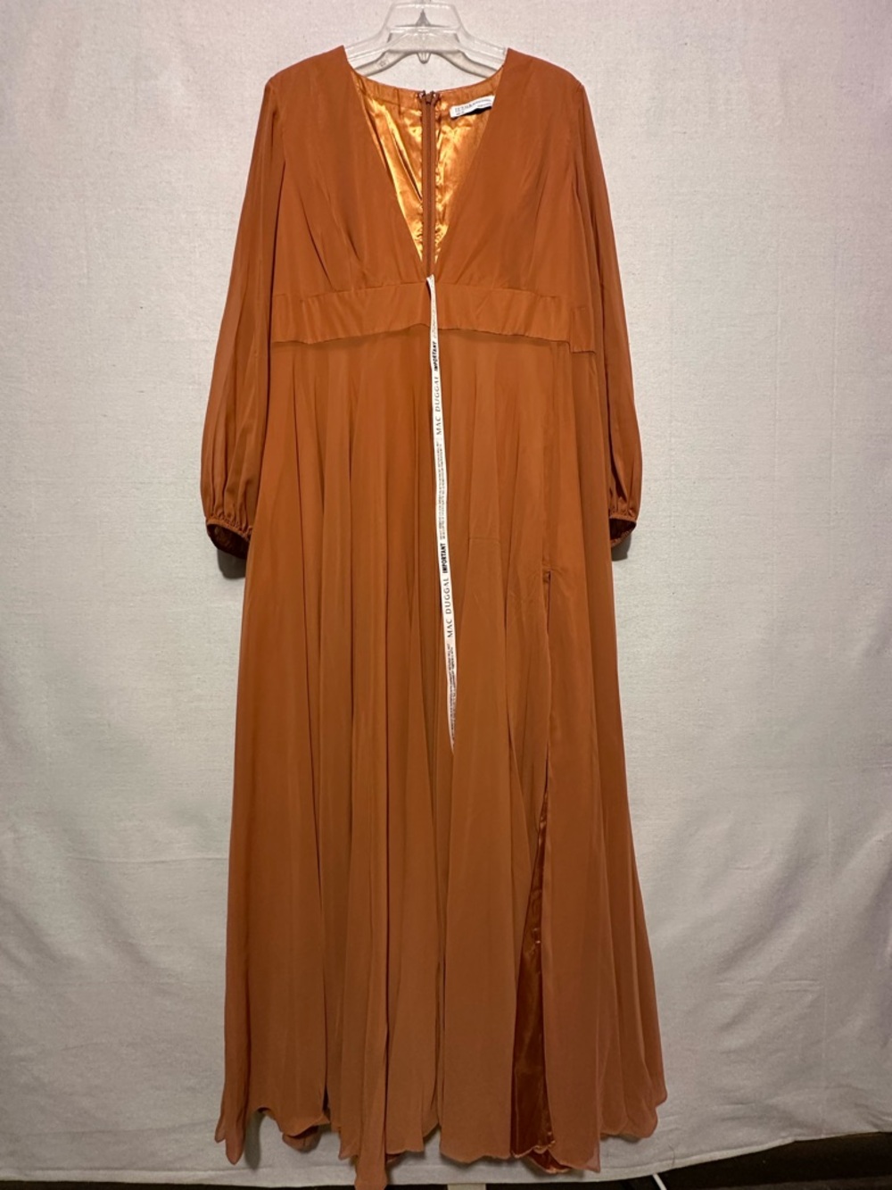 NWT Ieena for Mac Duggal V-Neck Illusion Long Sleeve Chiffon Gown - size 20 - Picture 2 of 5